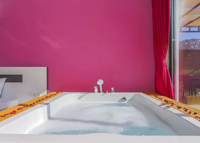 Villa Ortac 2 Doga Icerisinde, Korunakli *