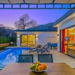 Ortac 2 Doga Icerisinde, Korunakli Villa Kaş
