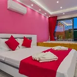 Ortac 2 Doga Icerisinde, Korunakli Villa *