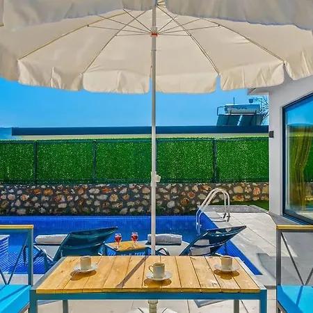 Ortac 2 Doga Icerisinde, Korunakli * Kaş