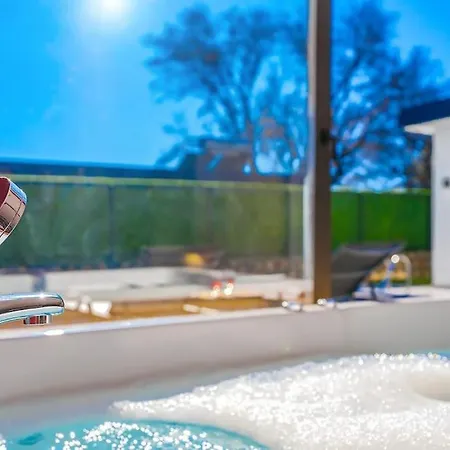 Ortac 2 Doga Icerisinde, Korunakli Villa Kaş