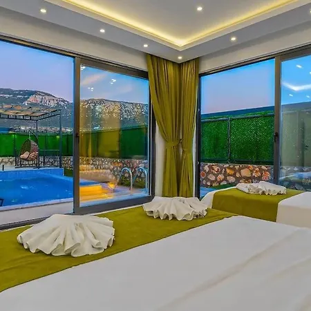 Ortac 2 Doga Icerisinde, Korunakli * Kaş