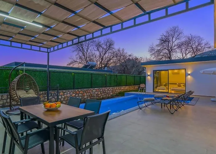 Ortac 2 Doga Icerisinde, Korunakli Villa Kaş