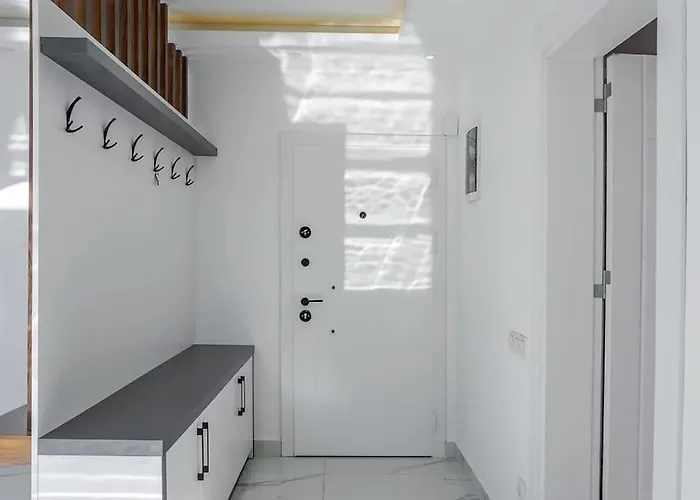 Ortac 2 Doga Icerisinde, Korunakli Villa Kaş