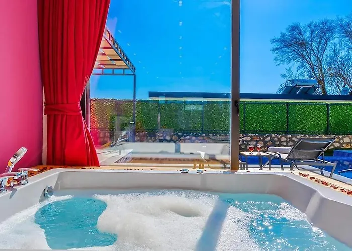 Ortac 2 Doga Icerisinde, Korunakli