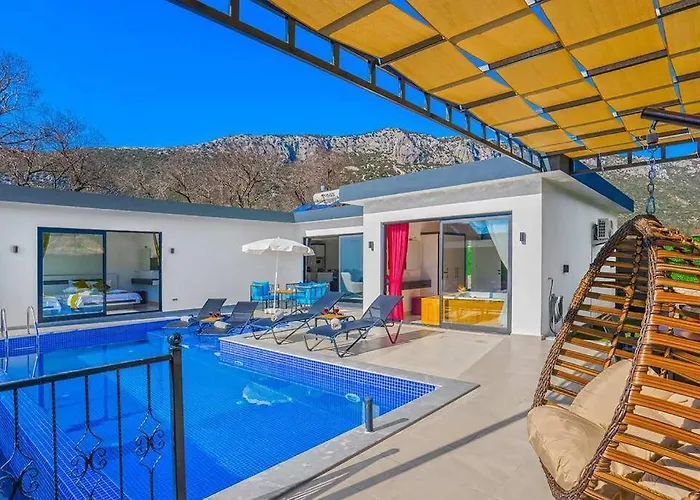 Ortac 2 Doga Icerisinde, Korunakli Villa